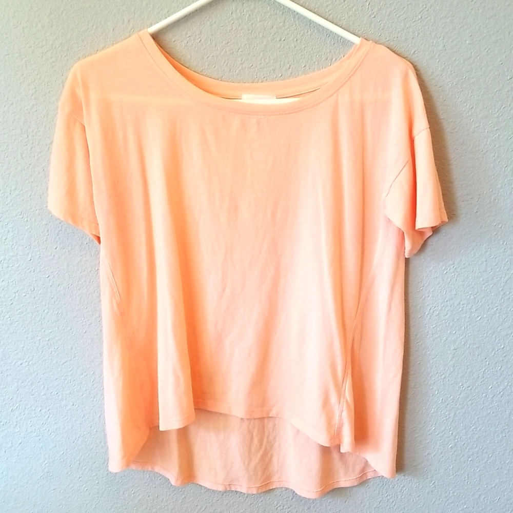 3 for $15 Old Navy peach tee